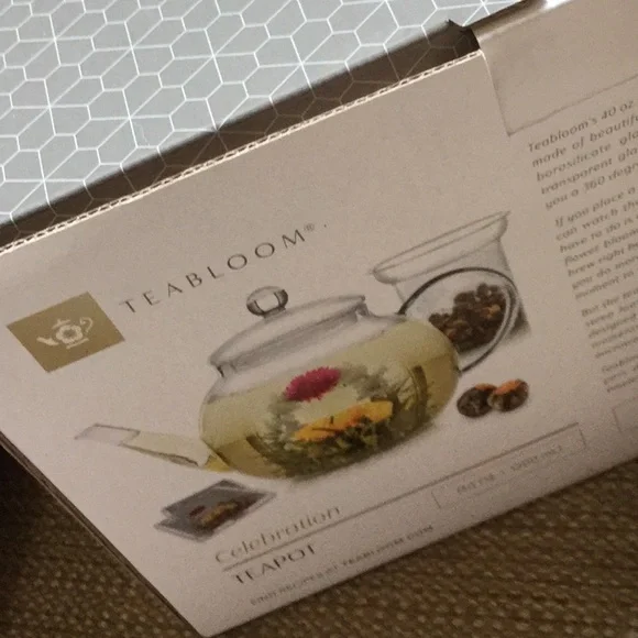 Tea bloom tea flower Easter Sunday brunch basket gift farmer’s market wonderland - Picture 12 of 12